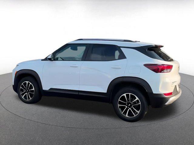 used 2024 Chevrolet TrailBlazer car, priced at $22,805