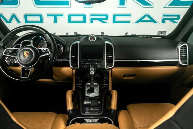 used 2016 Porsche Cayenne car