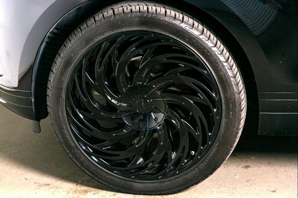 used 2020 Land Rover Range Rover Velar car, priced at $21,995