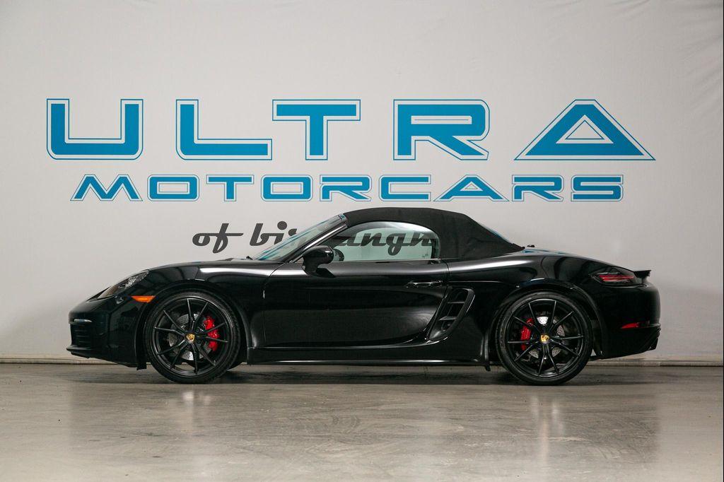 used 2018 Porsche 718 Boxster car