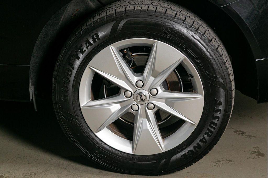 used 2022 Volvo XC60 car, priced at $19,995