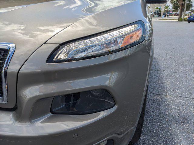 used 2016 Jeep Cherokee car, priced at $18,999