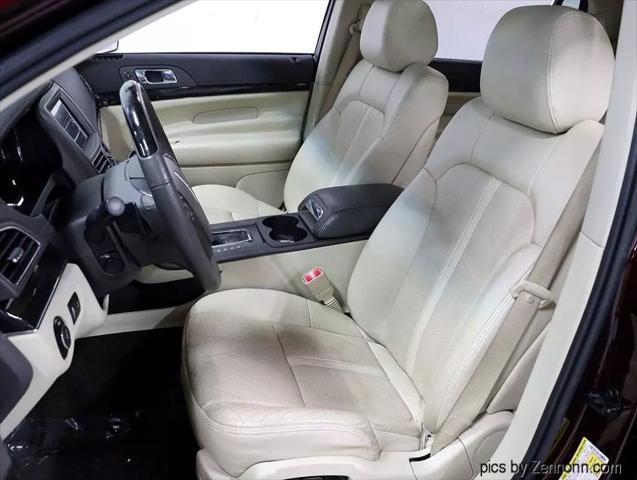 used 2019 Lincoln MKT car, priced at $19,999