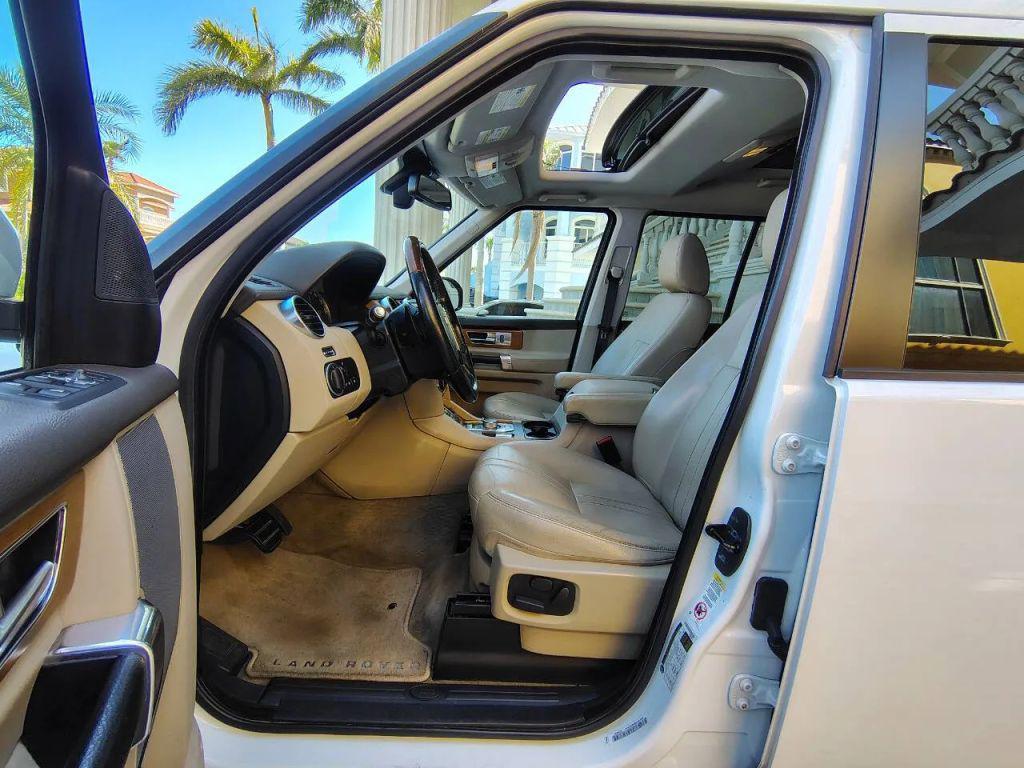 used 2016 Land Rover LR4 car, priced at $15,999