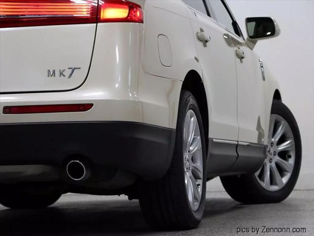 used 2018 Lincoln MKT car, priced at $20,999