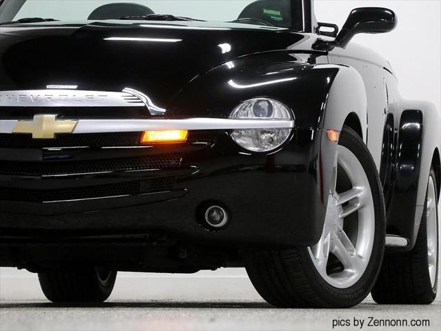 used 2004 Chevrolet SSR car, priced at $19,995