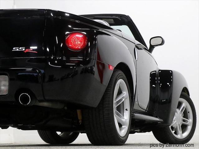 used 2004 Chevrolet SSR car, priced at $19,995