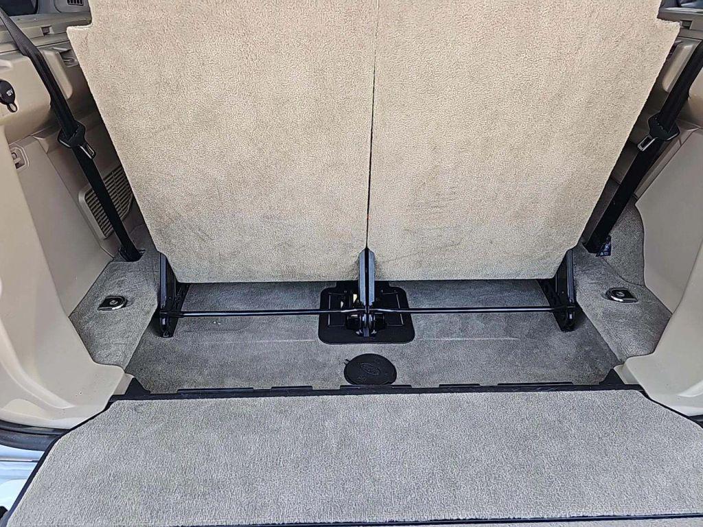 used 2016 Land Rover LR4 car, priced at $16,999