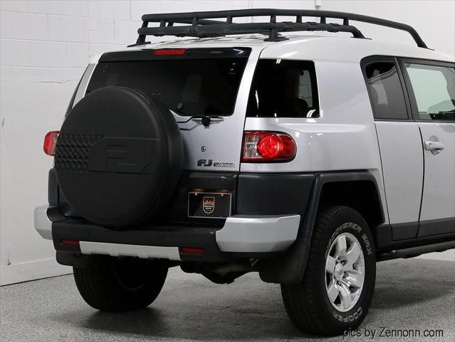 used 2007 Toyota FJ Cruiser car, priced at $17,999