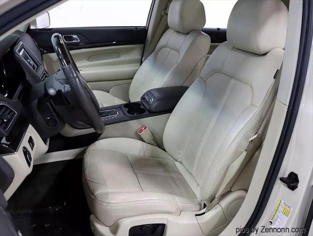 used 2018 Lincoln MKT car, priced at $19,999