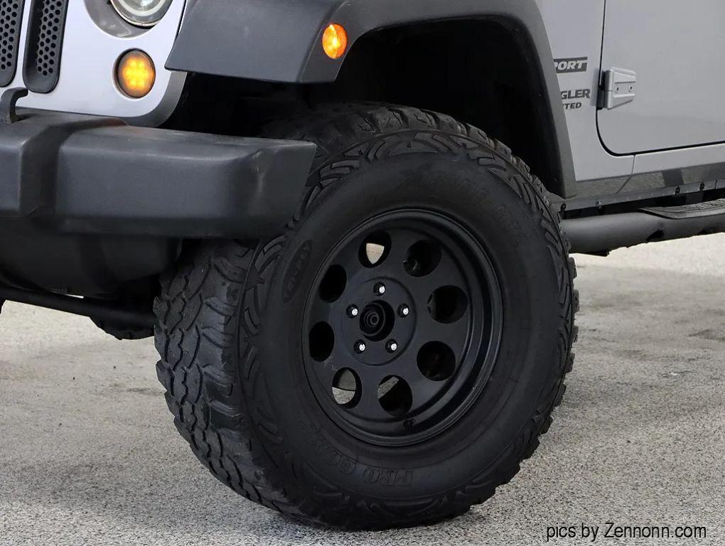 used 2013 Jeep Wrangler Unlimited car, priced at $16,999