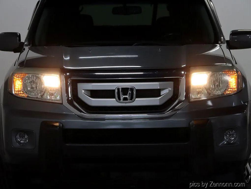 used 2009 Honda Pilot car, priced at $12,999