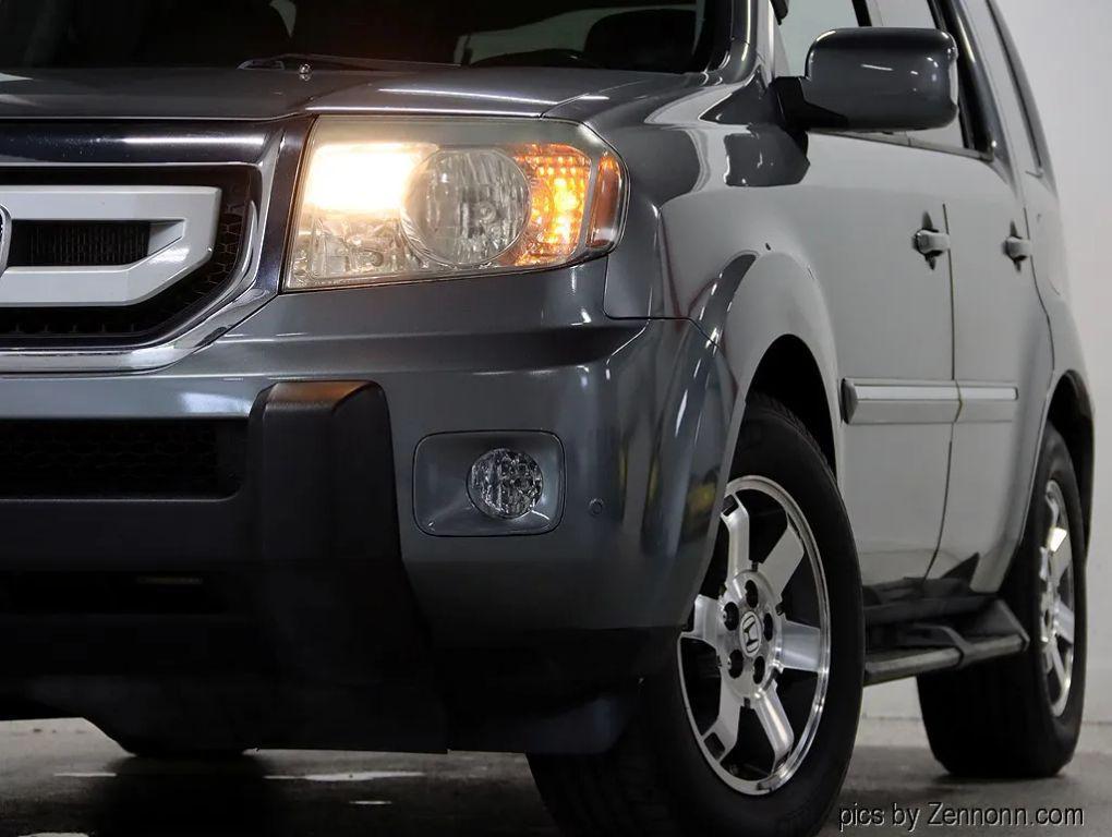 used 2009 Honda Pilot car, priced at $12,999