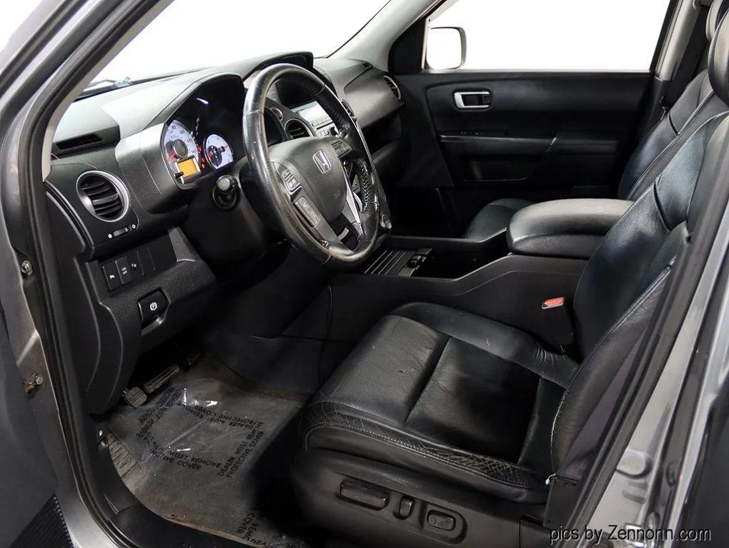 used 2009 Honda Pilot car, priced at $12,999