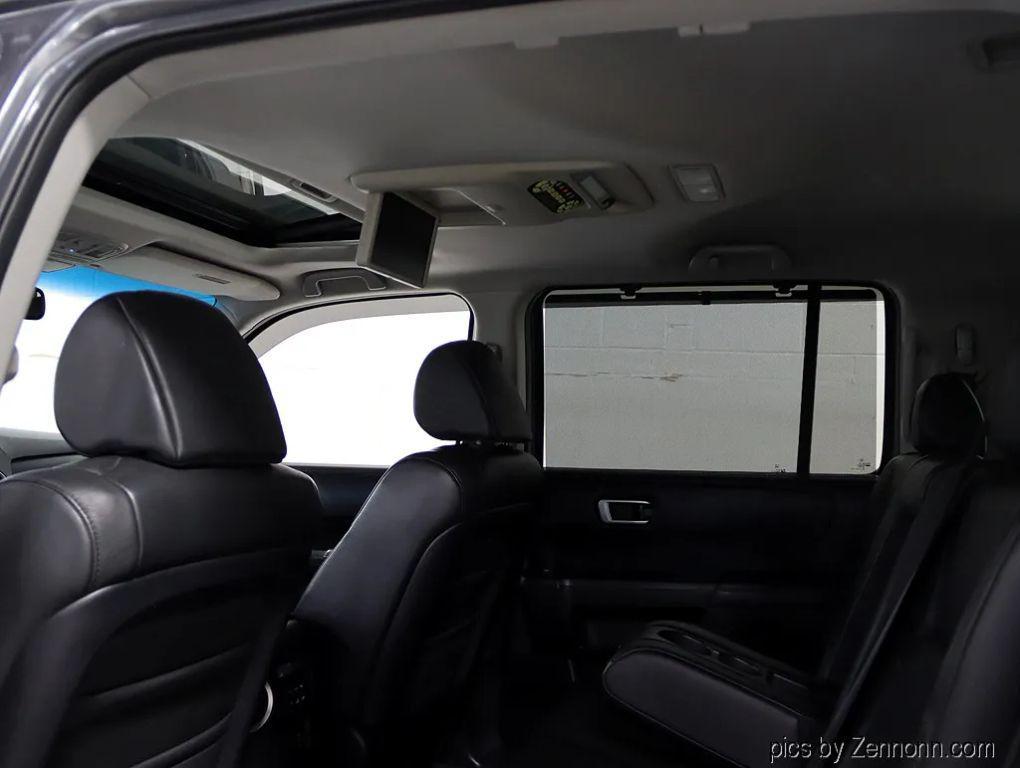 used 2009 Honda Pilot car, priced at $12,999