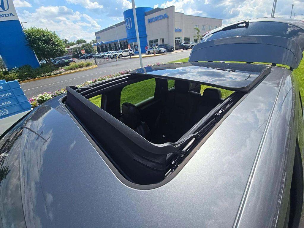 used 2018 Porsche Cayenne car, priced at $38,999
