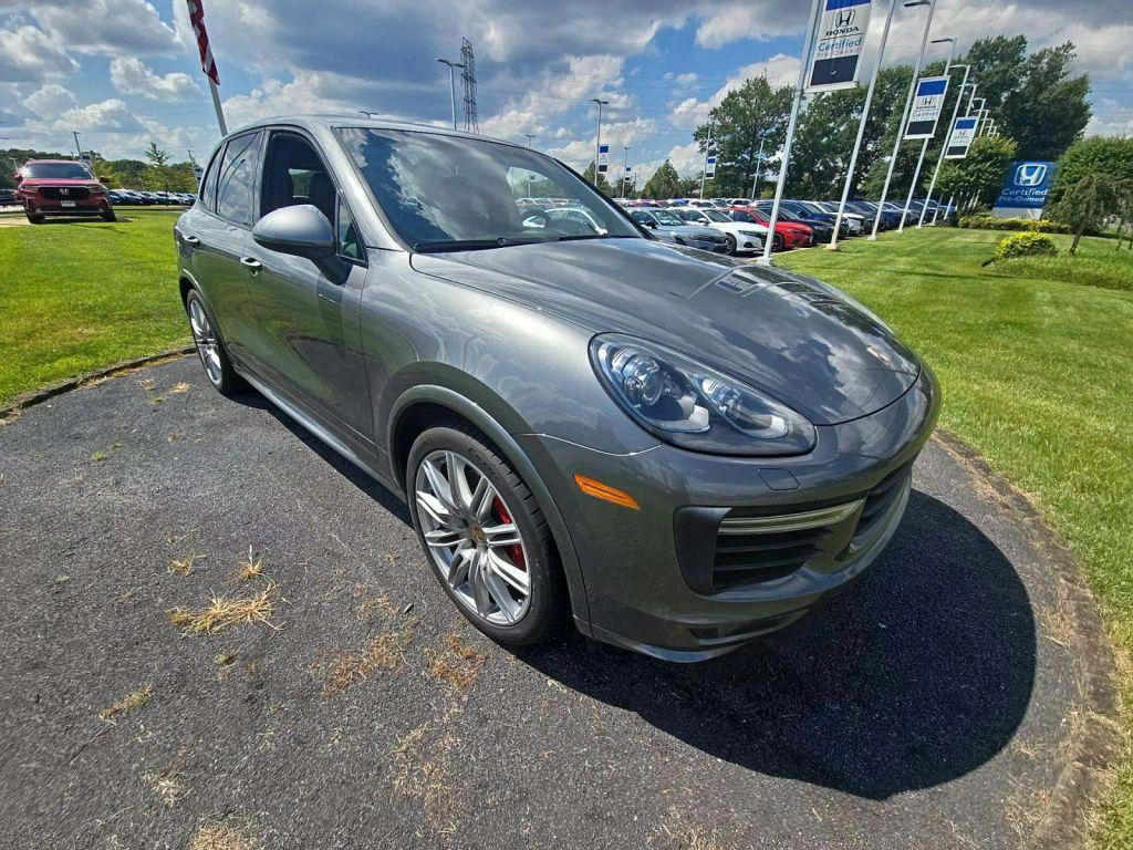 used 2018 Porsche Cayenne car, priced at $38,999