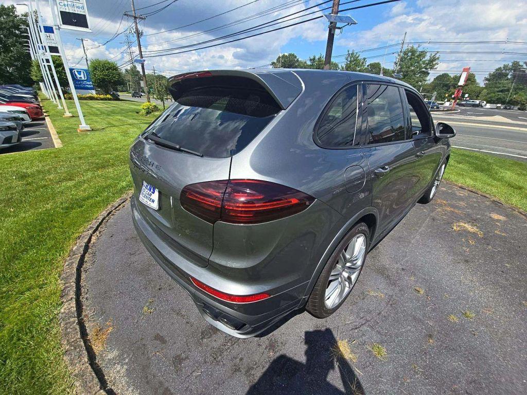 used 2018 Porsche Cayenne car, priced at $38,999