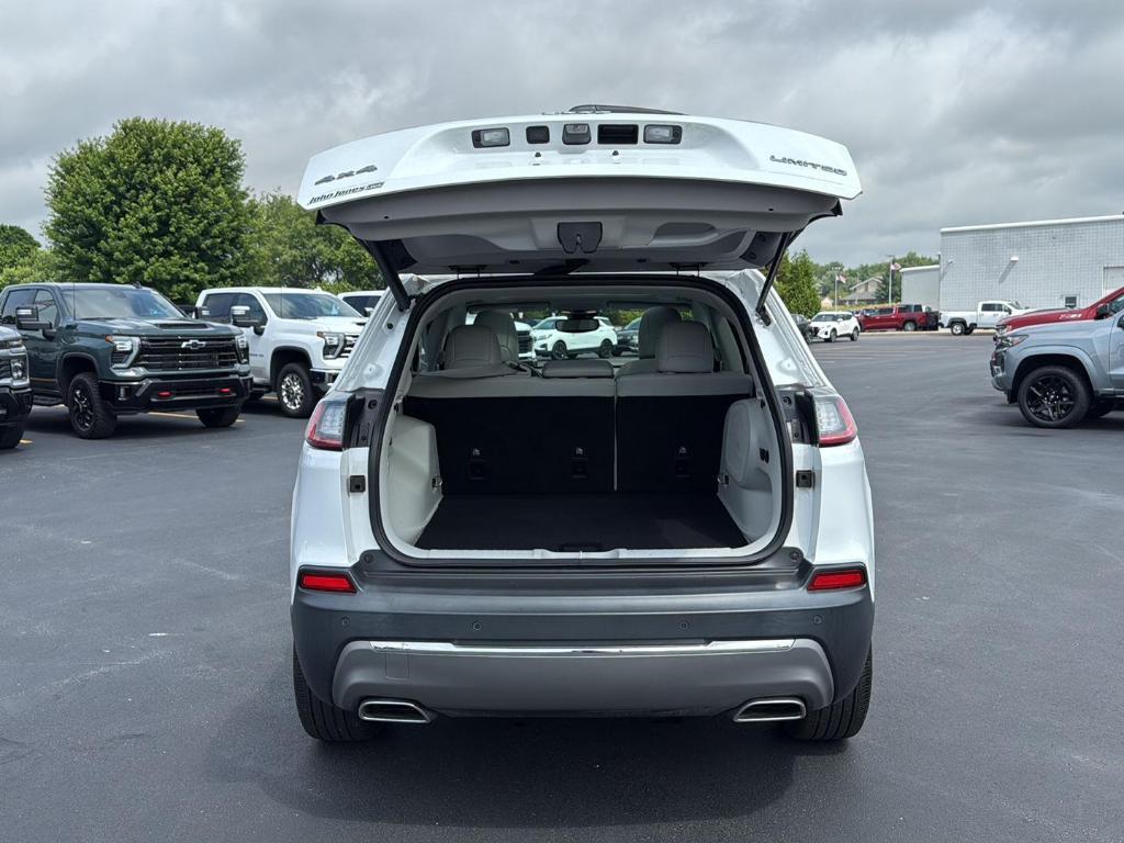 used 2022 Jeep Cherokee car, priced at $27,400