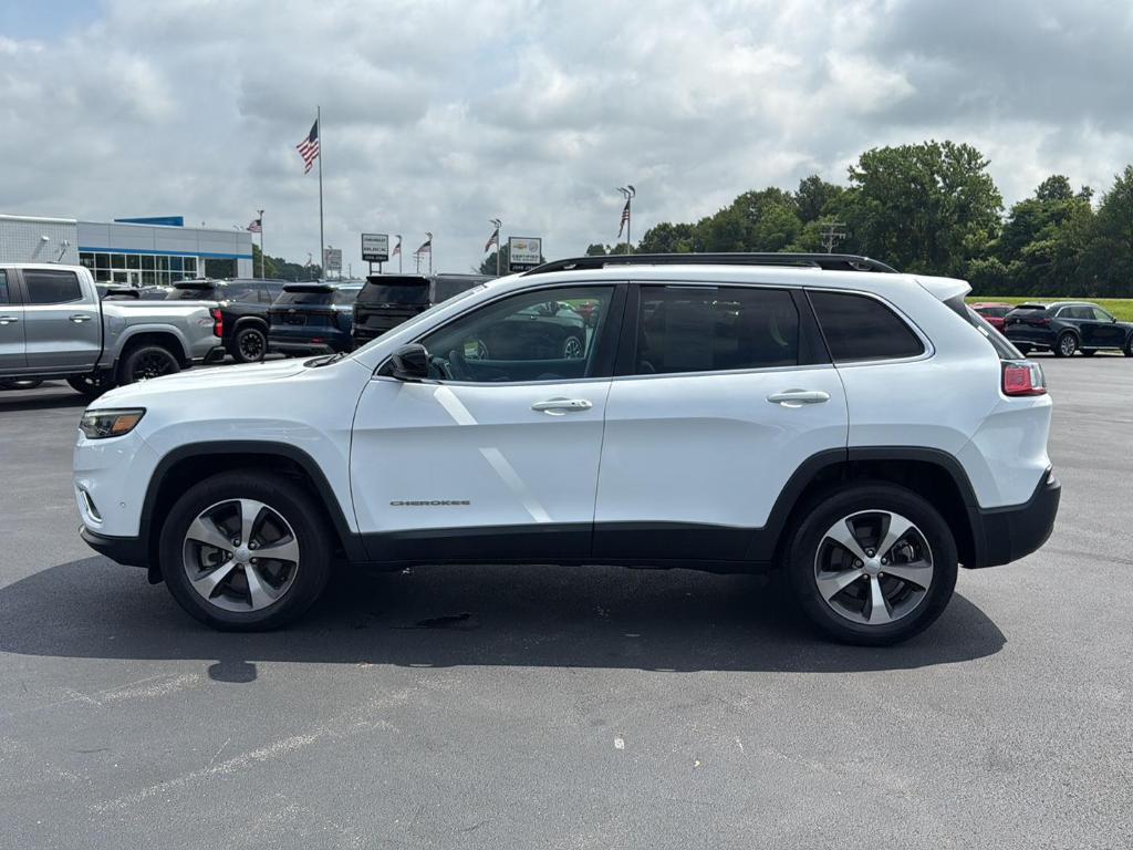 used 2022 Jeep Cherokee car, priced at $27,400