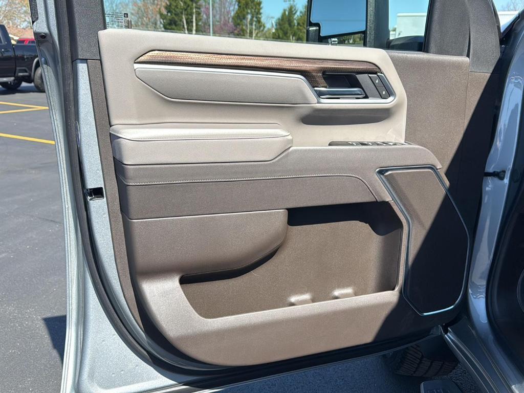 new 2025 Chevrolet Silverado 2500 car, priced at $64,390
