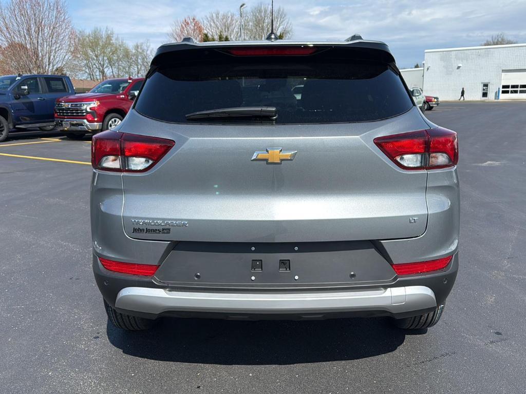 new 2025 Chevrolet TrailBlazer car, priced at $26,020