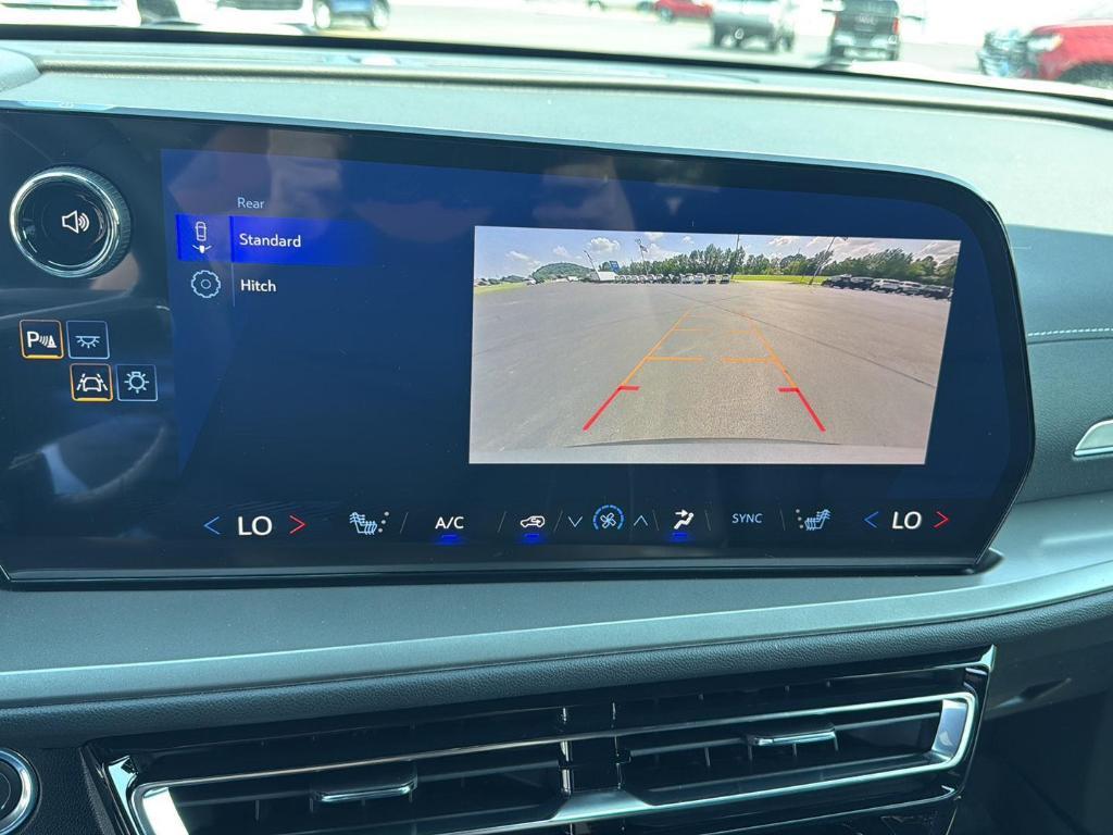 new 2025 Chevrolet Traverse car, priced at $43,850