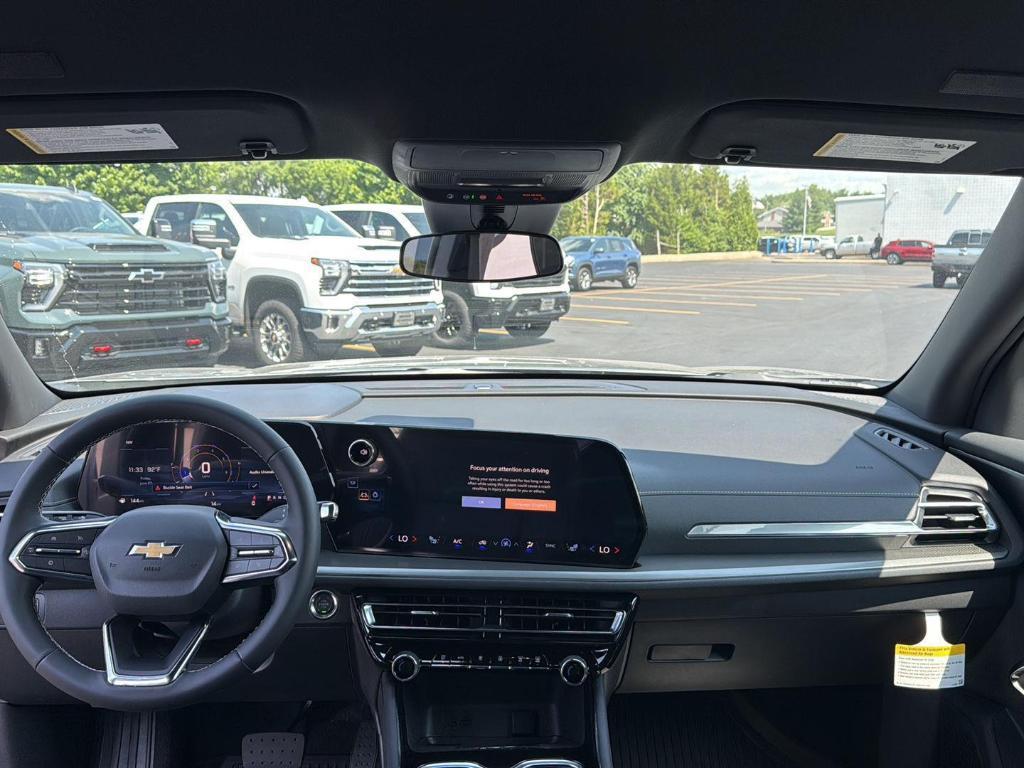 new 2025 Chevrolet Traverse car, priced at $43,850