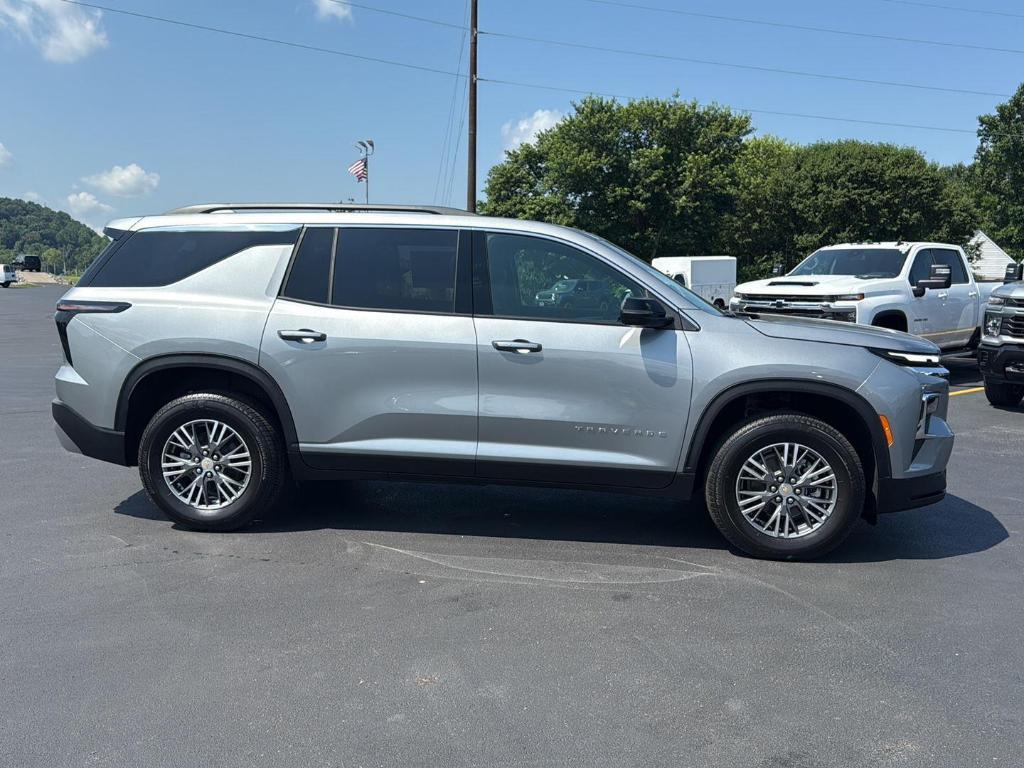 new 2025 Chevrolet Traverse car, priced at $43,850
