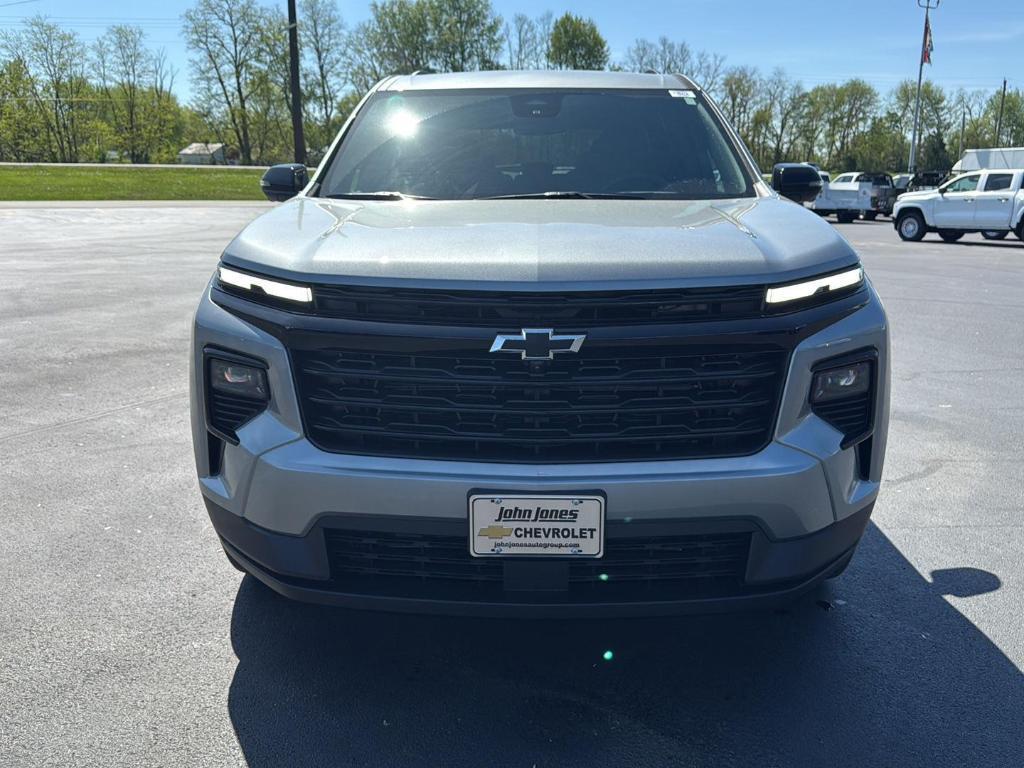 new 2025 Chevrolet Traverse car, priced at $46,370