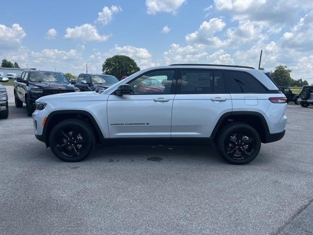 new 2024 Jeep Grand Cherokee car, priced at $42,865