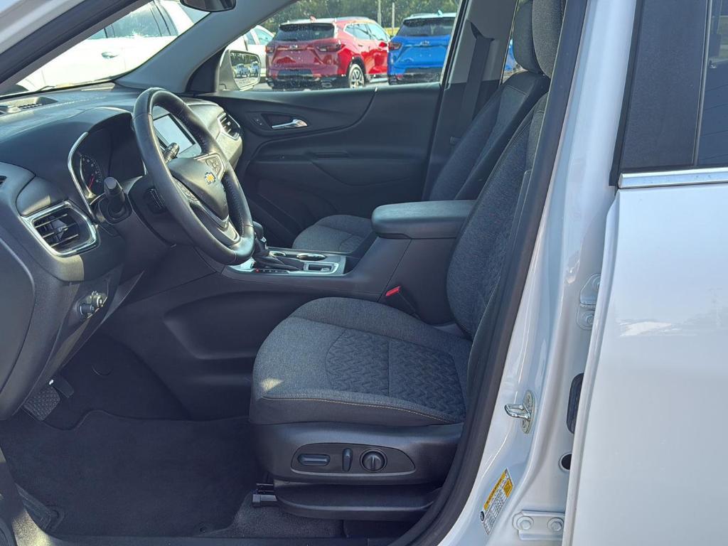 used 2022 Chevrolet Equinox car, priced at $22,900