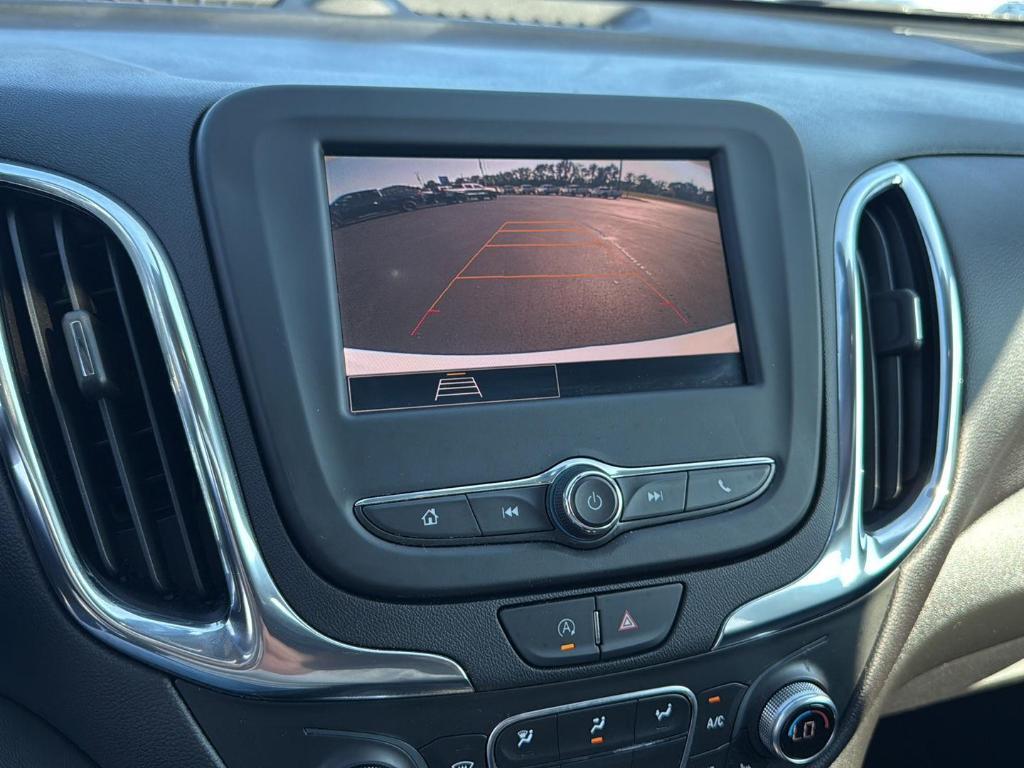 used 2022 Chevrolet Equinox car, priced at $22,900