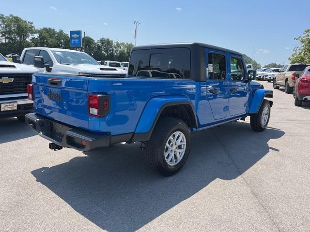 used 2023 Jeep Gladiator car, priced at $36,400