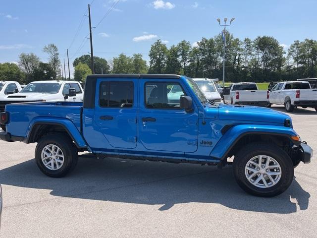 used 2023 Jeep Gladiator car, priced at $36,400