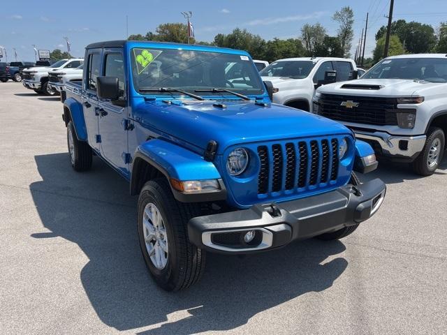 used 2023 Jeep Gladiator car, priced at $36,400