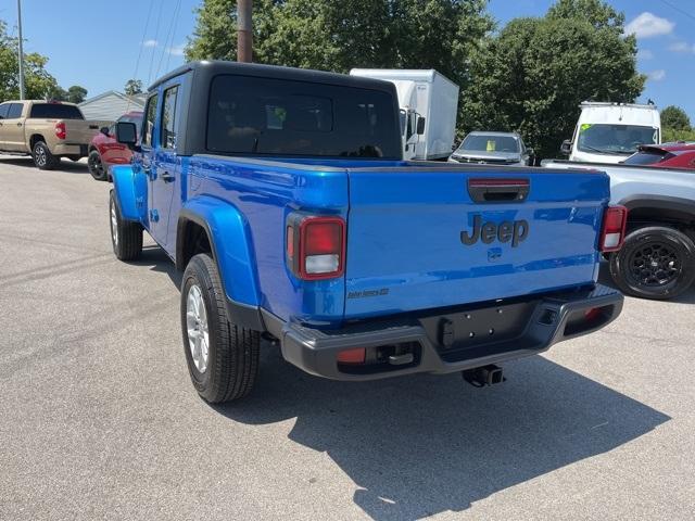 used 2023 Jeep Gladiator car, priced at $36,400