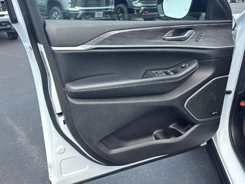 used 2023 Jeep Grand Cherokee 4xe car, priced at $30,500