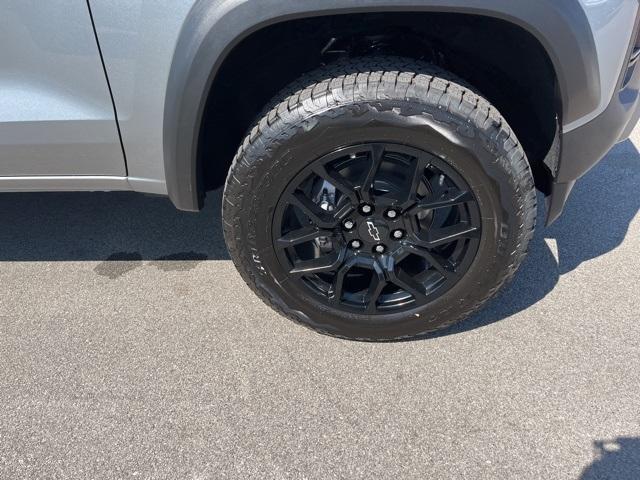 new 2024 Chevrolet Colorado car, priced at $44,230