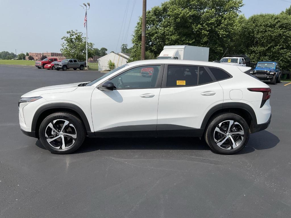 used 2025 Chevrolet Trax car, priced at $25,560