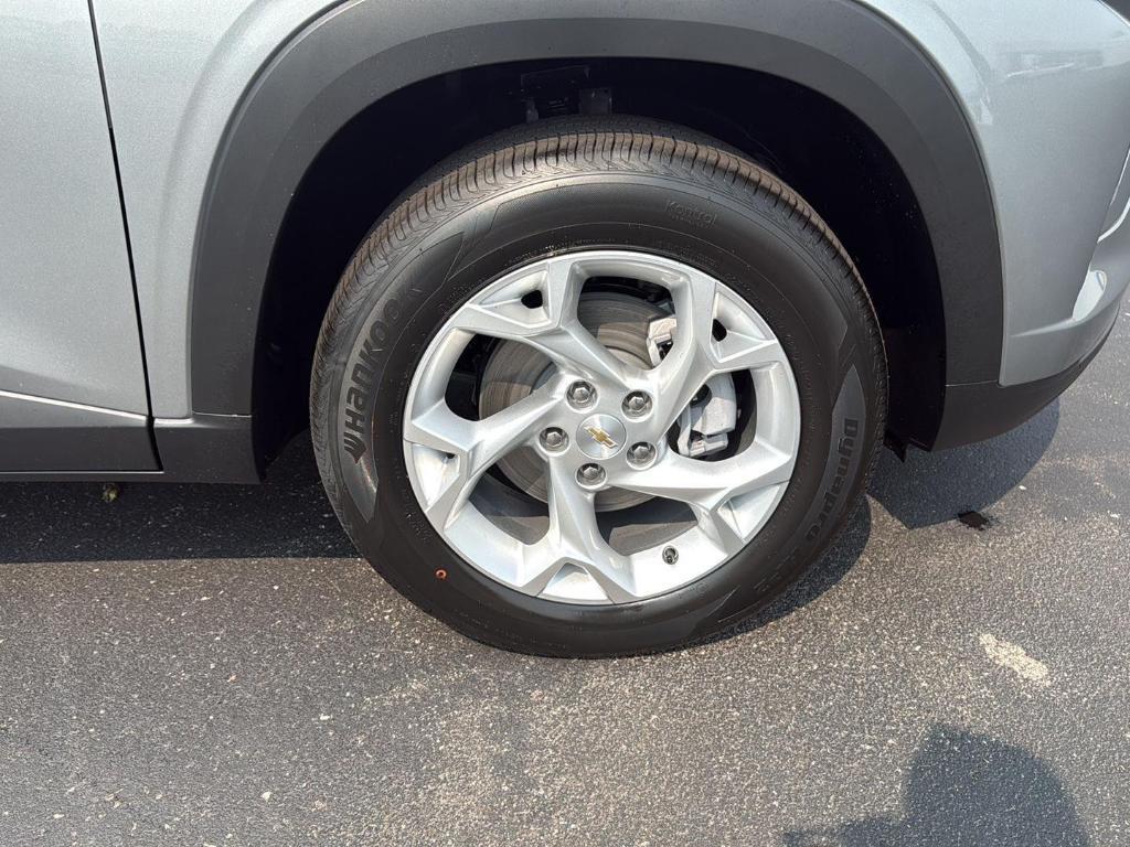 new 2025 Chevrolet Trax car, priced at $23,840
