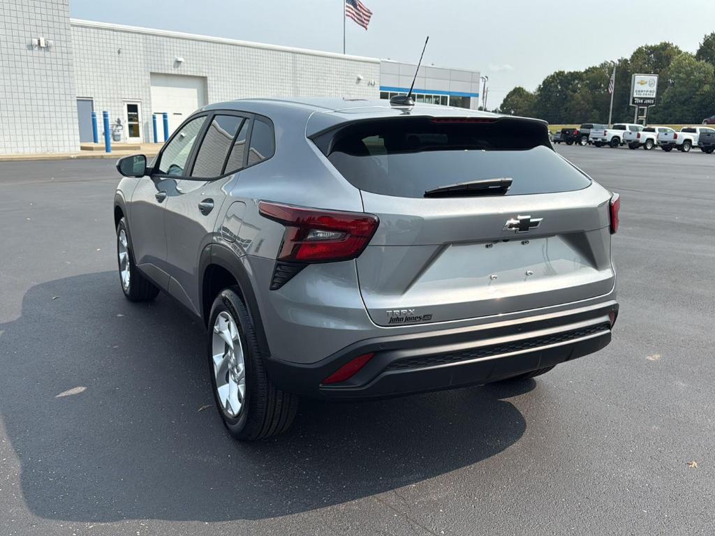 new 2025 Chevrolet Trax car, priced at $23,840