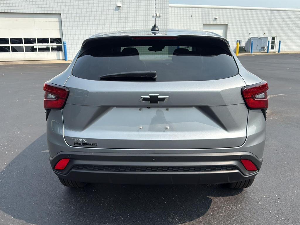 new 2025 Chevrolet Trax car, priced at $23,840
