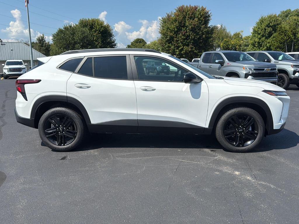 new 2025 Chevrolet Trax car, priced at $27,890