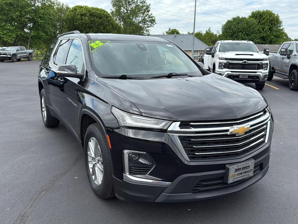 used 2022 Chevrolet Traverse car, priced at $33,518