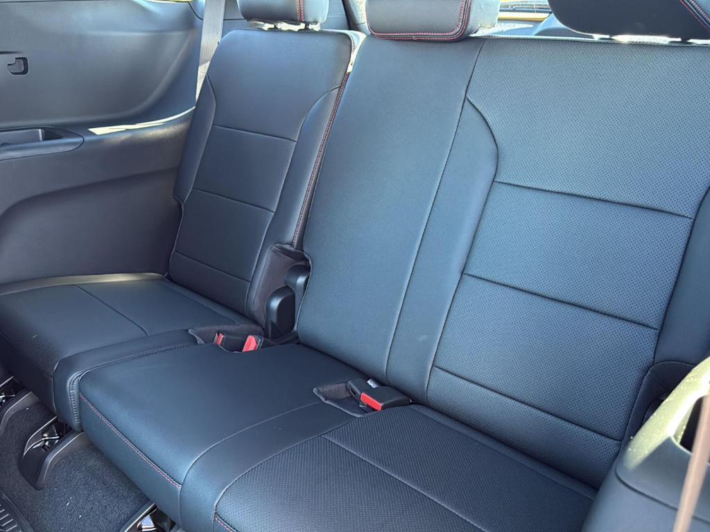 new 2026 Chevrolet Traverse car, priced at $53,985