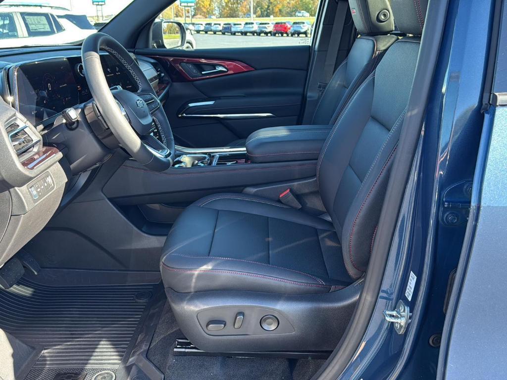 new 2026 Chevrolet Traverse car, priced at $53,985
