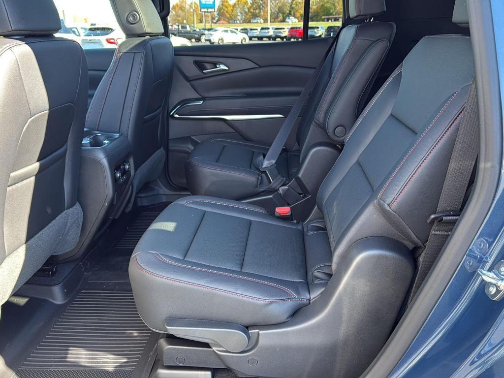 new 2026 Chevrolet Traverse car, priced at $53,985