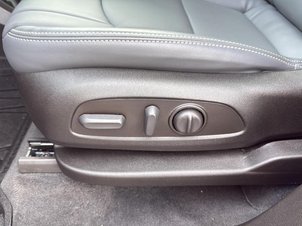 used 2023 Buick Enclave car, priced at $37,900