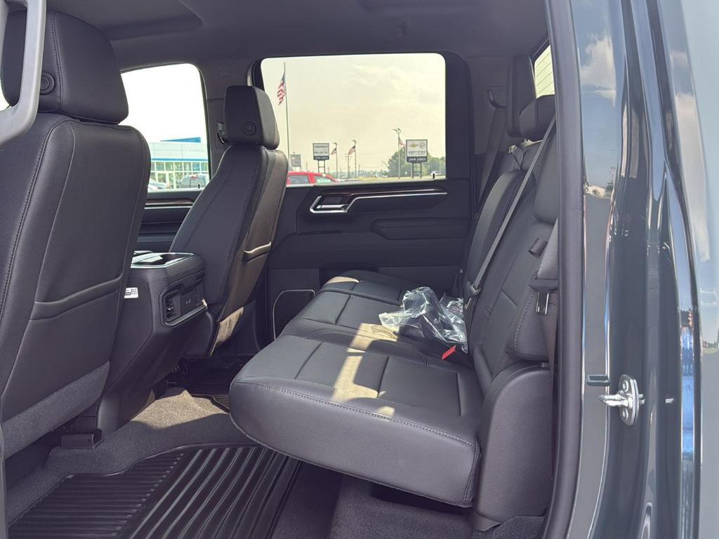 new 2025 Chevrolet Silverado 2500 car, priced at $67,900